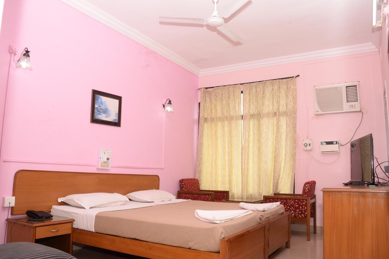 ホテル Margao Residency エクステリア 写真